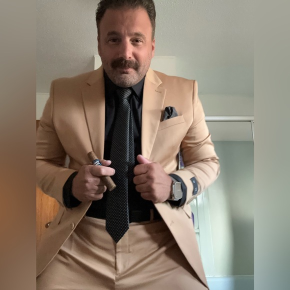 Men’s 44R slim fit Express wool blend suit - Picture 2 of 2